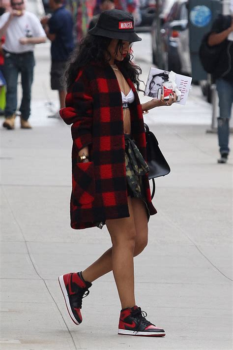 celebrities wearing jordan 1